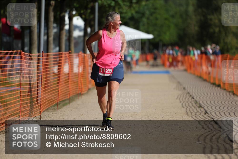 07.09.2025 - 19. Norderstedt Triathlon Michael Strokosch http://msf.ph/oto/8809602 07.09.2025 10:37:16 Laufen 1125, 1137 meine-sportfotos.de