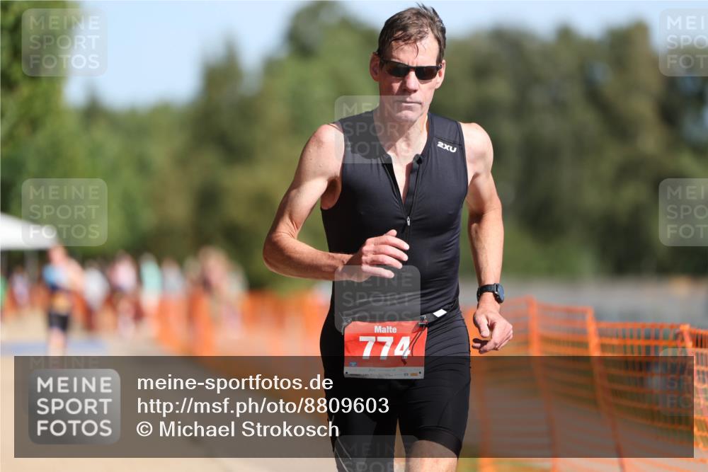 07.09.2025 - 19. Norderstedt Triathlon Michael Strokosch http://msf.ph/oto/8809603 07.09.2025 11:37:31 Laufen 774 meine-sportfotos.de