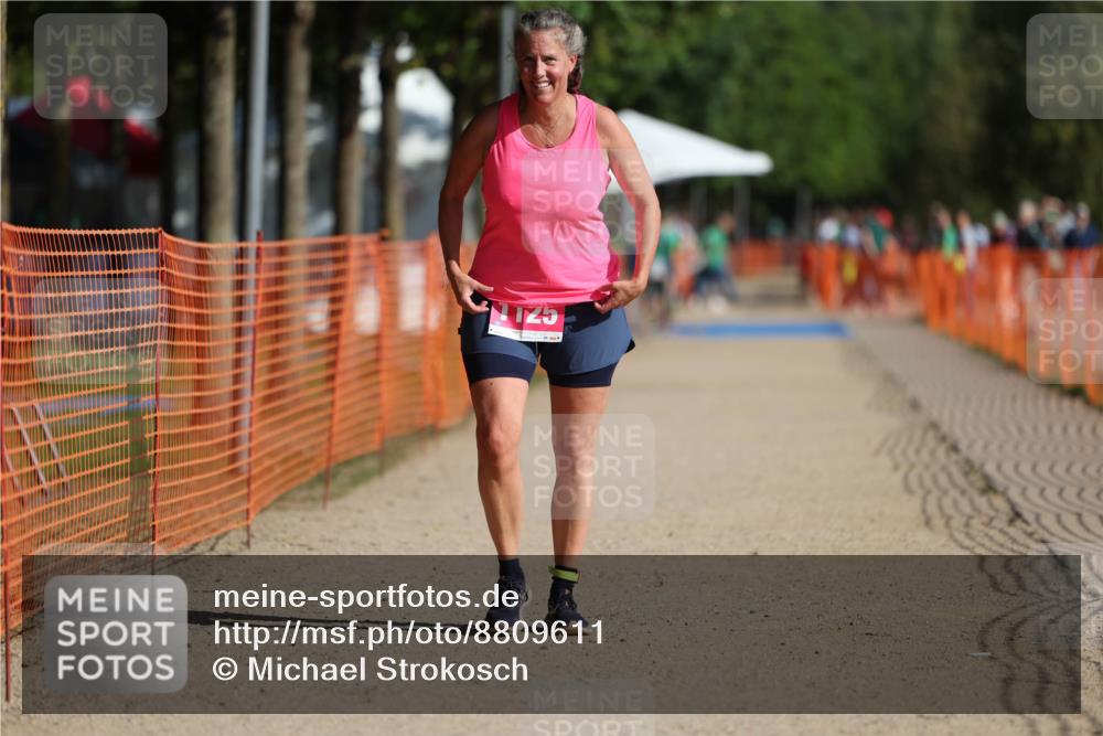 07.09.2025 - 19. Norderstedt Triathlon Michael Strokosch http://msf.ph/oto/8809611 07.09.2025 10:37:17 Laufen 1125 meine-sportfotos.de