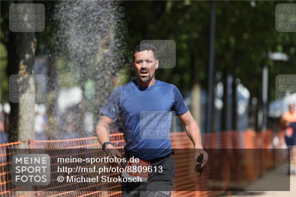07.09.2025 - 19. Norderstedt Triathlon Michael Strokosch http://msf.ph/oto/8809613 07.09.2025 12:46:51 Laufen 251 meine-sportfotos.de