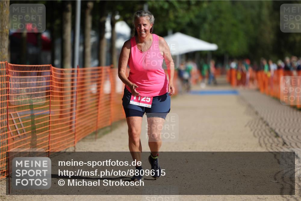 07.09.2025 - 19. Norderstedt Triathlon Michael Strokosch http://msf.ph/oto/8809615 07.09.2025 10:37:18 Laufen 1125 meine-sportfotos.de