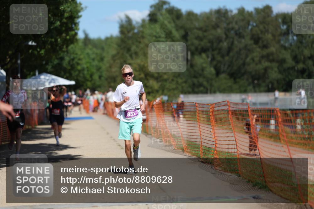 07.09.2025 - 19. Norderstedt Triathlon Michael Strokosch http://msf.ph/oto/8809628 07.09.2025 13:24:32 Laufen 275, 331, 1263, 1389 meine-sportfotos.de