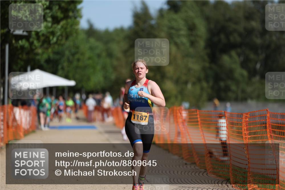 07.09.2025 - 19. Norderstedt Triathlon Michael Strokosch http://msf.ph/oto/8809645 07.09.2025 11:37:39 Laufen 1167 meine-sportfotos.de