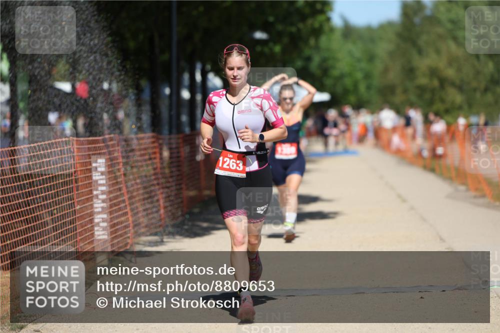 07.09.2025 - 19. Norderstedt Triathlon Michael Strokosch http://msf.ph/oto/8809653 07.09.2025 13:24:35 Laufen 275, 331, 1263, 1389 meine-sportfotos.de