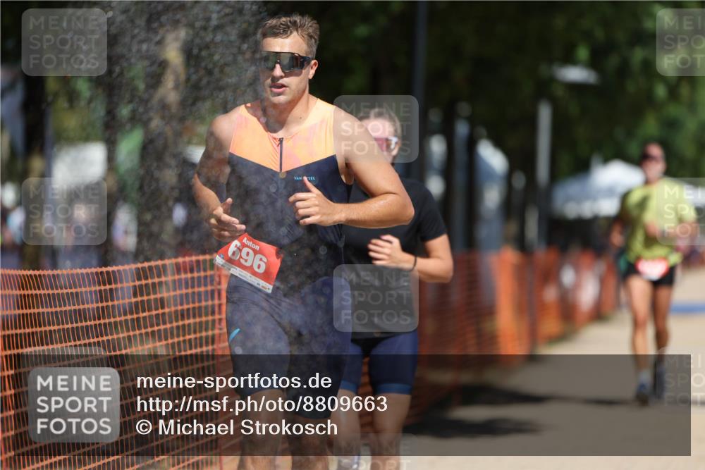 07.09.2025 - 19. Norderstedt Triathlon Michael Strokosch http://msf.ph/oto/8809663 07.09.2025 12:47:00 Laufen 696, 776, 1213, 1247 meine-sportfotos.de
