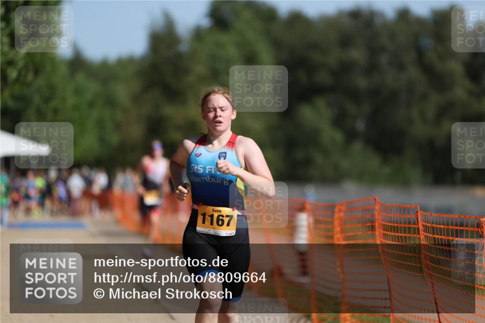 07.09.2025 - 19. Norderstedt Triathlon Michael Strokosch http://msf.ph/oto/8809664 07.09.2025 11:37:41 Laufen 1158, 1167 meine-sportfotos.de