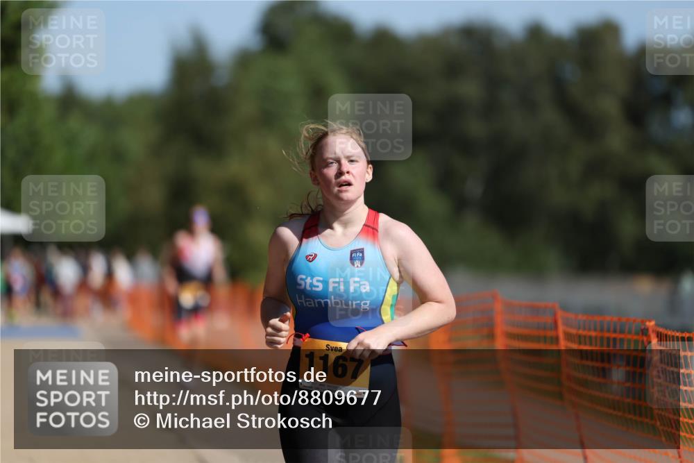 07.09.2025 - 19. Norderstedt Triathlon Michael Strokosch http://msf.ph/oto/8809677 07.09.2025 11:37:41 Laufen 1158, 1167 meine-sportfotos.de