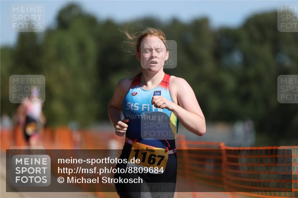 07.09.2025 - 19. Norderstedt Triathlon Michael Strokosch http://msf.ph/oto/8809684 07.09.2025 11:37:42 Laufen 1158, 1167 meine-sportfotos.de