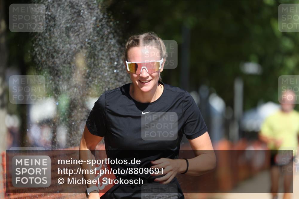 07.09.2025 - 19. Norderstedt Triathlon Michael Strokosch http://msf.ph/oto/8809691 07.09.2025 12:47:02 Laufen 696, 776, 1213, 1247 meine-sportfotos.de