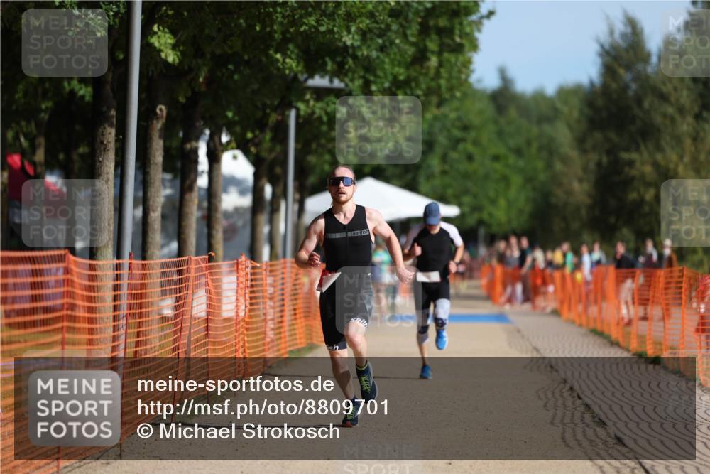 07.09.2025 - 19. Norderstedt Triathlon Michael Strokosch http://msf.ph/oto/8809701 07.09.2025 10:38:23 Laufen 1138, 1147 meine-sportfotos.de