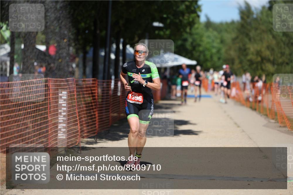 07.09.2025 - 19. Norderstedt Triathlon Michael Strokosch http://msf.ph/oto/8809710 07.09.2025 13:24:44 Laufen 1396 meine-sportfotos.de