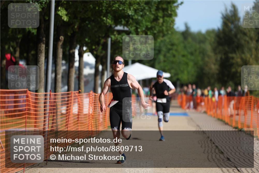 07.09.2025 - 19. Norderstedt Triathlon Michael Strokosch http://msf.ph/oto/8809713 07.09.2025 10:38:23 Laufen 1138, 1147 meine-sportfotos.de