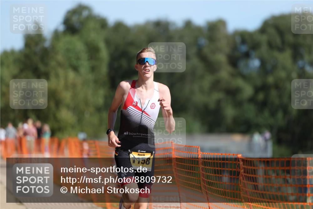 07.09.2025 - 19. Norderstedt Triathlon Michael Strokosch http://msf.ph/oto/8809732 07.09.2025 11:37:47 Laufen 1158 meine-sportfotos.de