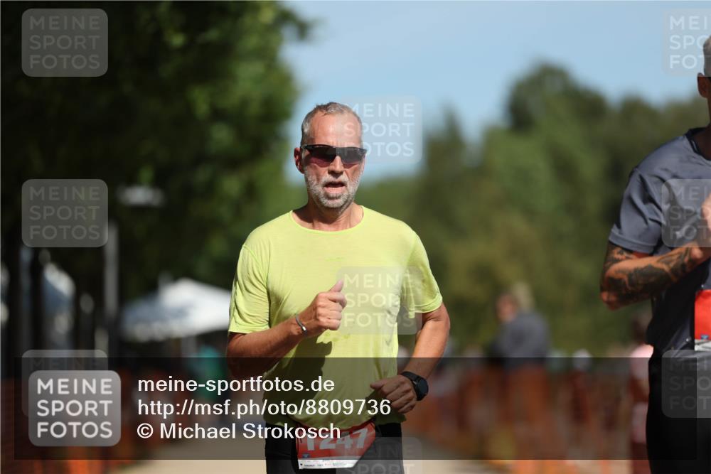 07.09.2025 - 19. Norderstedt Triathlon Michael Strokosch http://msf.ph/oto/8809736 07.09.2025 12:47:06 Laufen 776, 1247 meine-sportfotos.de