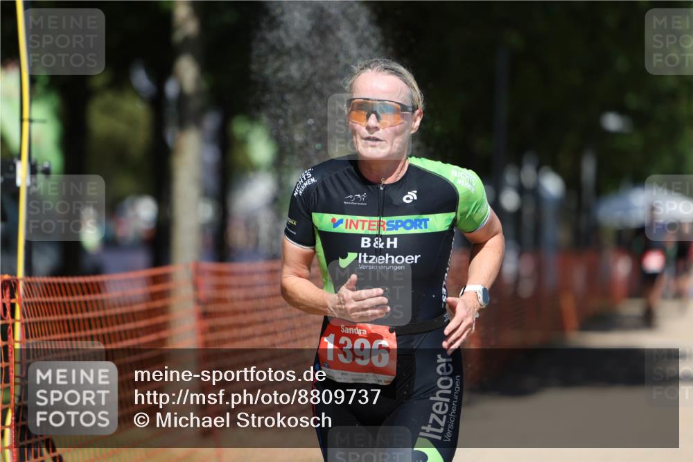 07.09.2025 - 19. Norderstedt Triathlon Michael Strokosch http://msf.ph/oto/8809737 07.09.2025 13:24:47 Laufen 222, 1366, 1396 meine-sportfotos.de