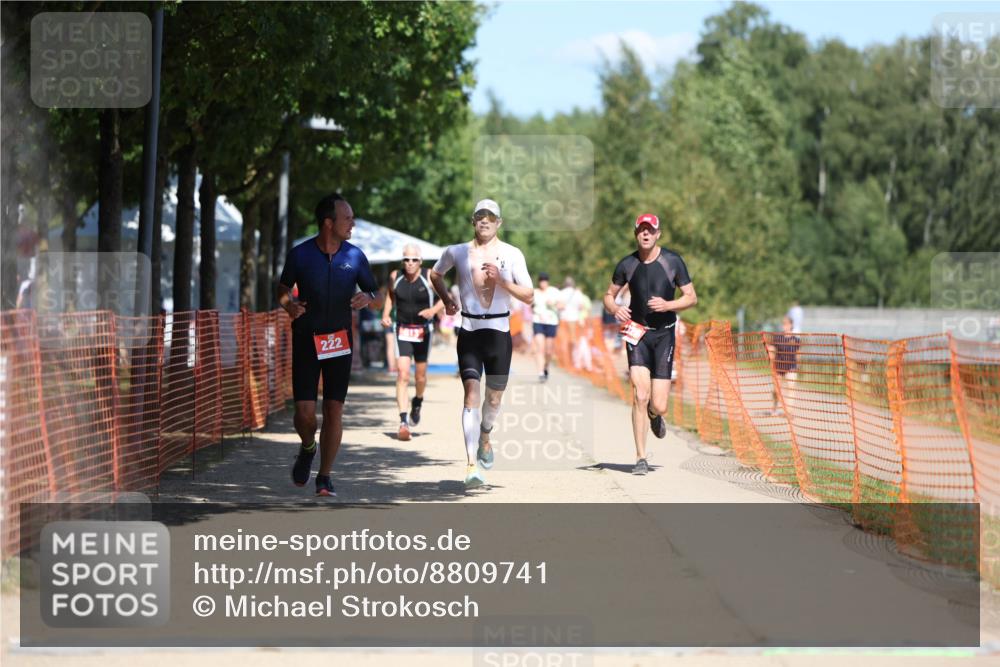 07.09.2025 - 19. Norderstedt Triathlon Michael Strokosch http://msf.ph/oto/8809741 07.09.2025 13:24:52 Laufen 222, 813, 1326, 1366 meine-sportfotos.de