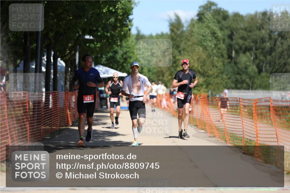 07.09.2025 - 19. Norderstedt Triathlon Michael Strokosch http://msf.ph/oto/8809745 07.09.2025 13:24:52 Laufen 222, 813, 1326, 1366 meine-sportfotos.de