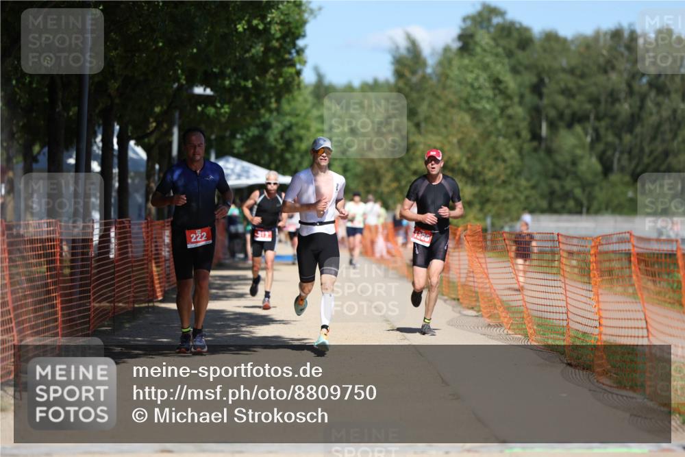 07.09.2025 - 19. Norderstedt Triathlon Michael Strokosch http://msf.ph/oto/8809750 07.09.2025 13:24:52 Laufen 222, 813, 1326, 1366 meine-sportfotos.de