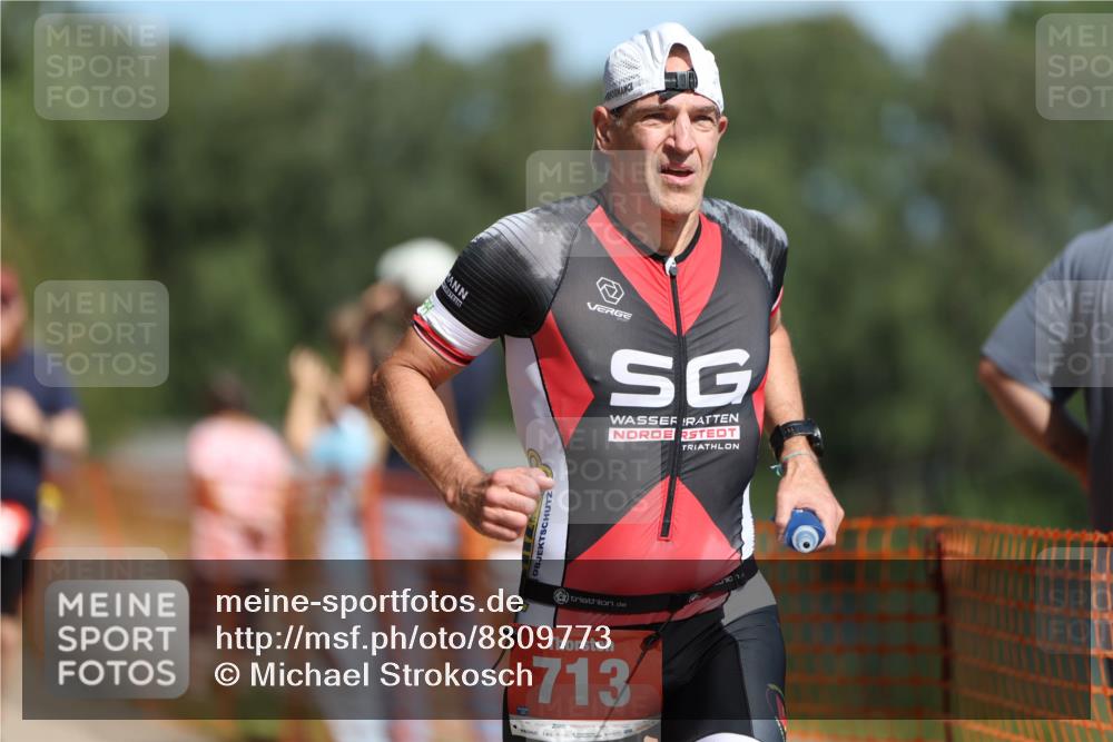 07.09.2025 - 19. Norderstedt Triathlon Michael Strokosch http://msf.ph/oto/8809773 07.09.2025 12:47:19 Laufen 151, 227, 713 meine-sportfotos.de