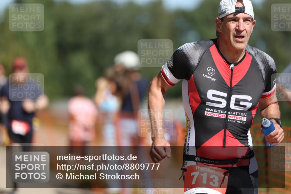 07.09.2025 - 19. Norderstedt Triathlon Michael Strokosch http://msf.ph/oto/8809777 07.09.2025 12:47:19 Laufen 151, 227, 713 meine-sportfotos.de