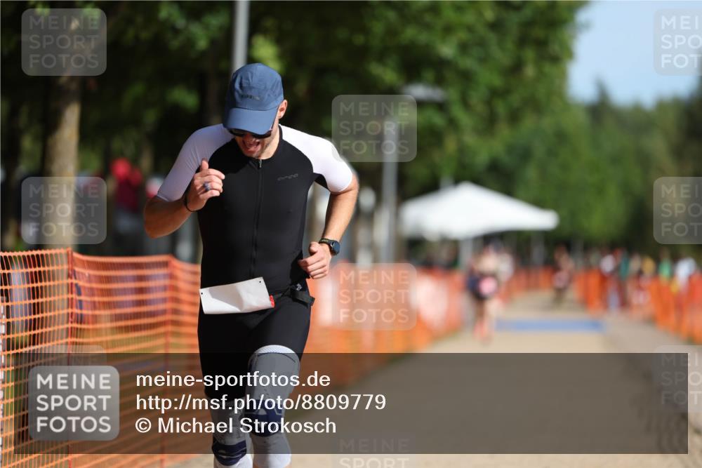 07.09.2025 - 19. Norderstedt Triathlon Michael Strokosch http://msf.ph/oto/8809779 07.09.2025 10:38:28 Laufen 1138, 1147 meine-sportfotos.de