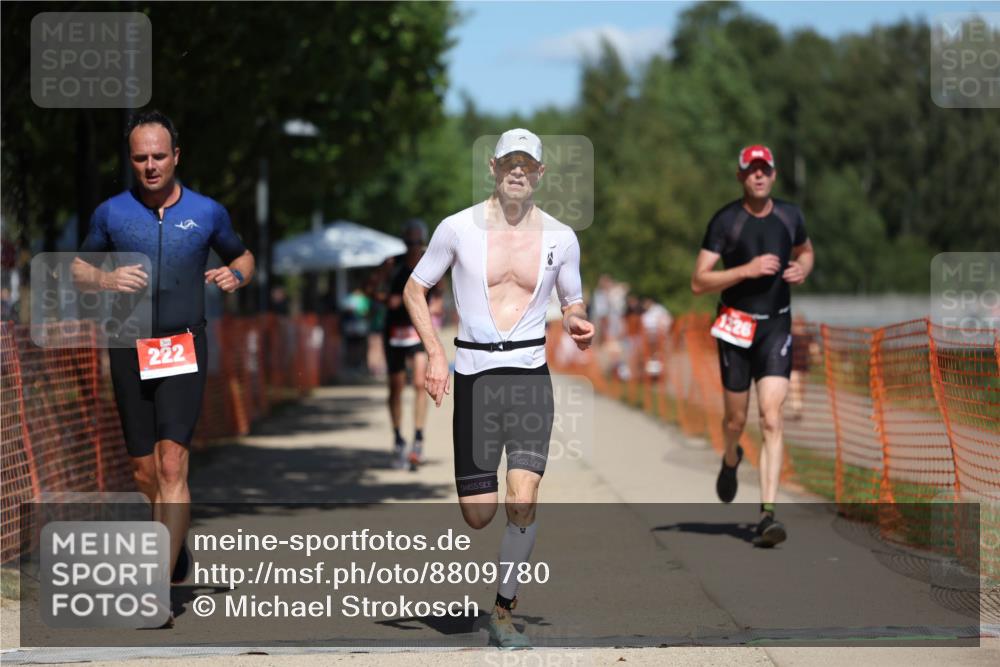 07.09.2025 - 19. Norderstedt Triathlon Michael Strokosch http://msf.ph/oto/8809780 07.09.2025 13:24:54 Laufen 222, 813, 1326, 1366 meine-sportfotos.de