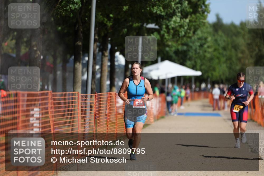 07.09.2025 - 19. Norderstedt Triathlon Michael Strokosch http://msf.ph/oto/8809795 07.09.2025 11:38:02 Laufen 770, 834, 1181 meine-sportfotos.de