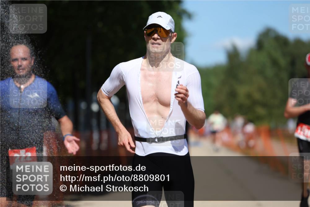 07.09.2025 - 19. Norderstedt Triathlon Michael Strokosch http://msf.ph/oto/8809801 07.09.2025 13:24:56 Laufen 222, 813, 1326, 1366 meine-sportfotos.de
