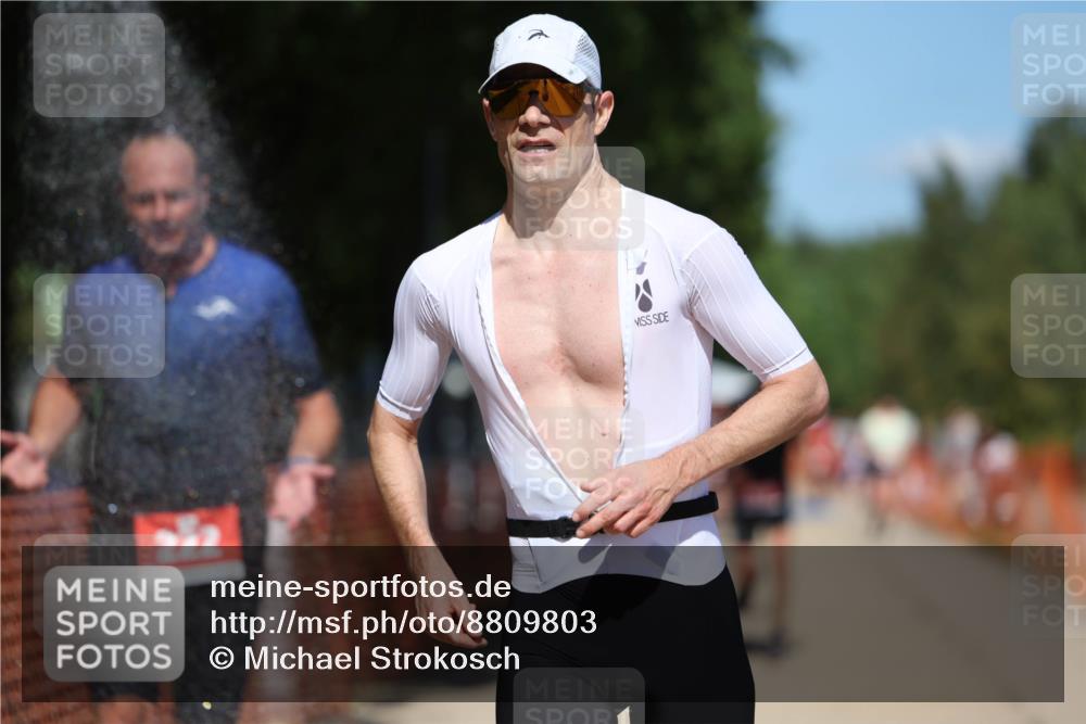 07.09.2025 - 19. Norderstedt Triathlon Michael Strokosch http://msf.ph/oto/8809803 07.09.2025 13:24:56 Laufen 222, 813, 1326, 1366 meine-sportfotos.de