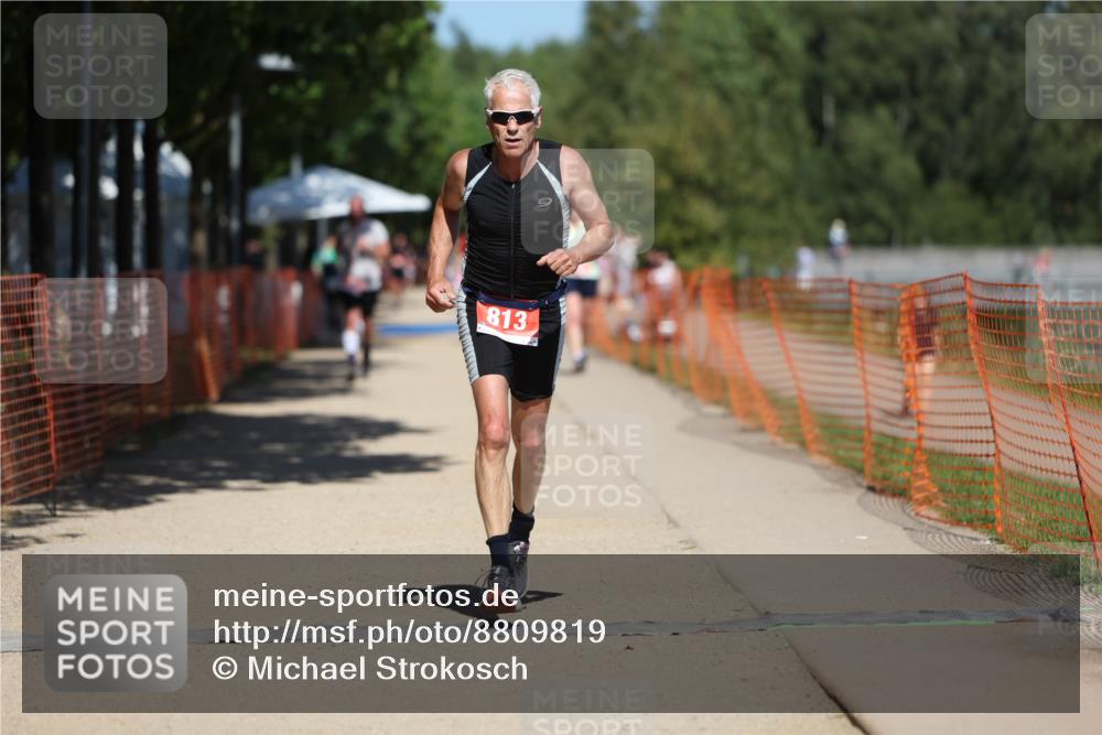 07.09.2025 - 19. Norderstedt Triathlon Michael Strokosch http://msf.ph/oto/8809819 07.09.2025 13:24:59 Laufen 222, 813, 1326, 1366 meine-sportfotos.de