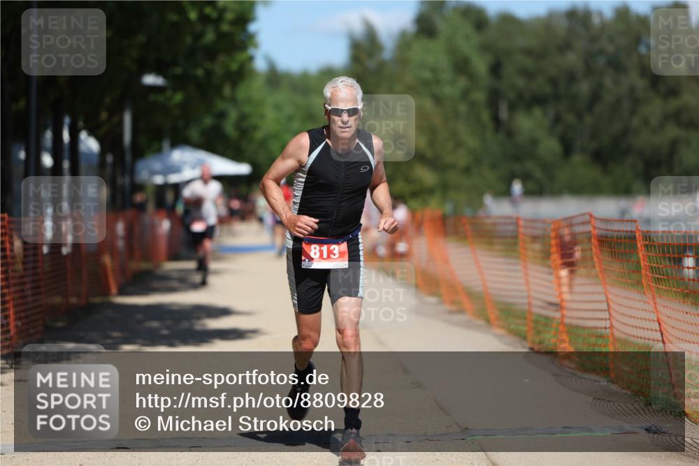 07.09.2025 - 19. Norderstedt Triathlon Michael Strokosch http://msf.ph/oto/8809828 07.09.2025 13:24:59 Laufen 222, 813, 1326, 1366 meine-sportfotos.de