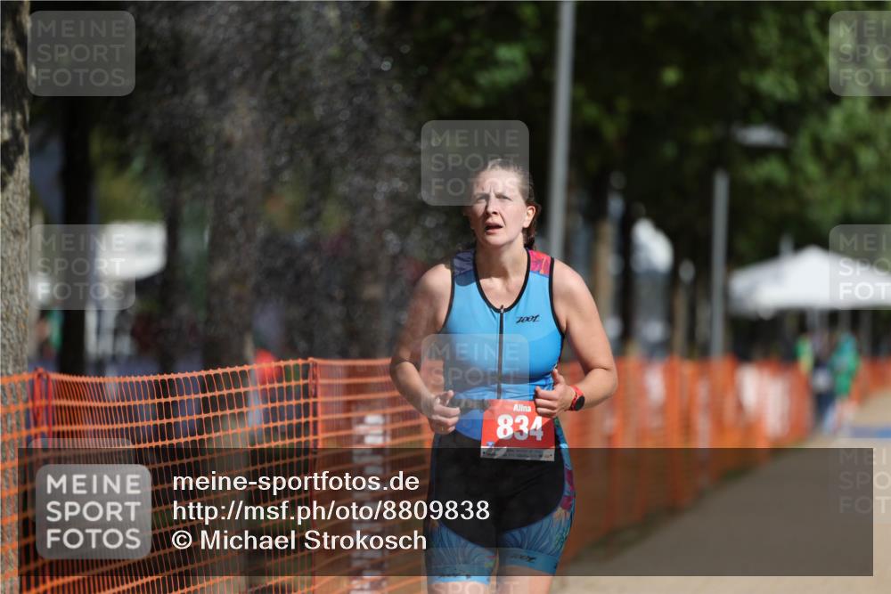 07.09.2025 - 19. Norderstedt Triathlon Michael Strokosch http://msf.ph/oto/8809838 07.09.2025 11:38:06 Laufen 770, 834, 1181 meine-sportfotos.de