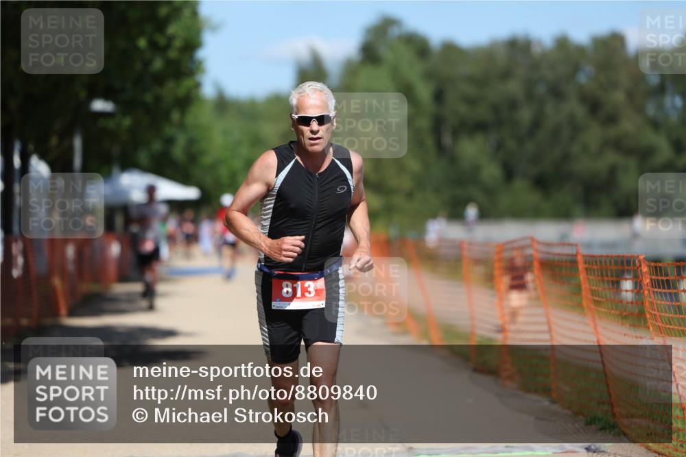 07.09.2025 - 19. Norderstedt Triathlon Michael Strokosch http://msf.ph/oto/8809840 07.09.2025 13:25:00 Laufen 813, 1326 meine-sportfotos.de