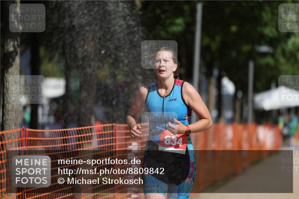 07.09.2025 - 19. Norderstedt Triathlon Michael Strokosch http://msf.ph/oto/8809842 07.09.2025 11:38:06 Laufen 770, 834, 1181 meine-sportfotos.de
