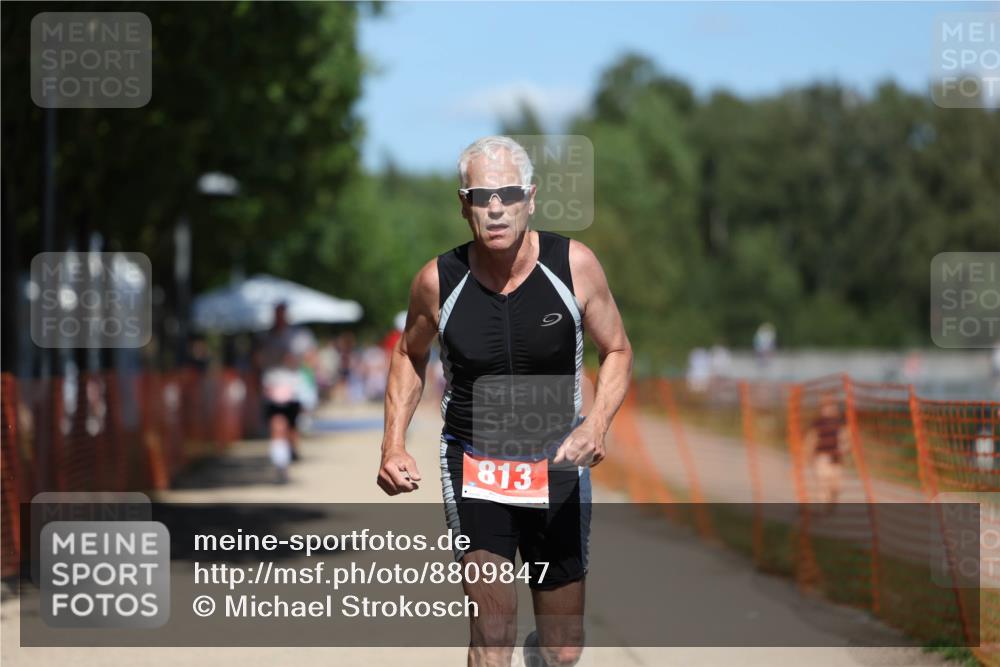 07.09.2025 - 19. Norderstedt Triathlon Michael Strokosch http://msf.ph/oto/8809847 07.09.2025 13:25:01 Laufen 813, 1230 meine-sportfotos.de