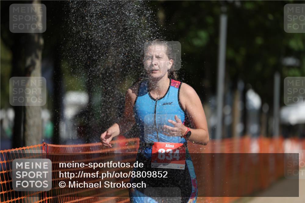 07.09.2025 - 19. Norderstedt Triathlon Michael Strokosch http://msf.ph/oto/8809852 07.09.2025 11:38:07 Laufen 770, 834, 1181 meine-sportfotos.de
