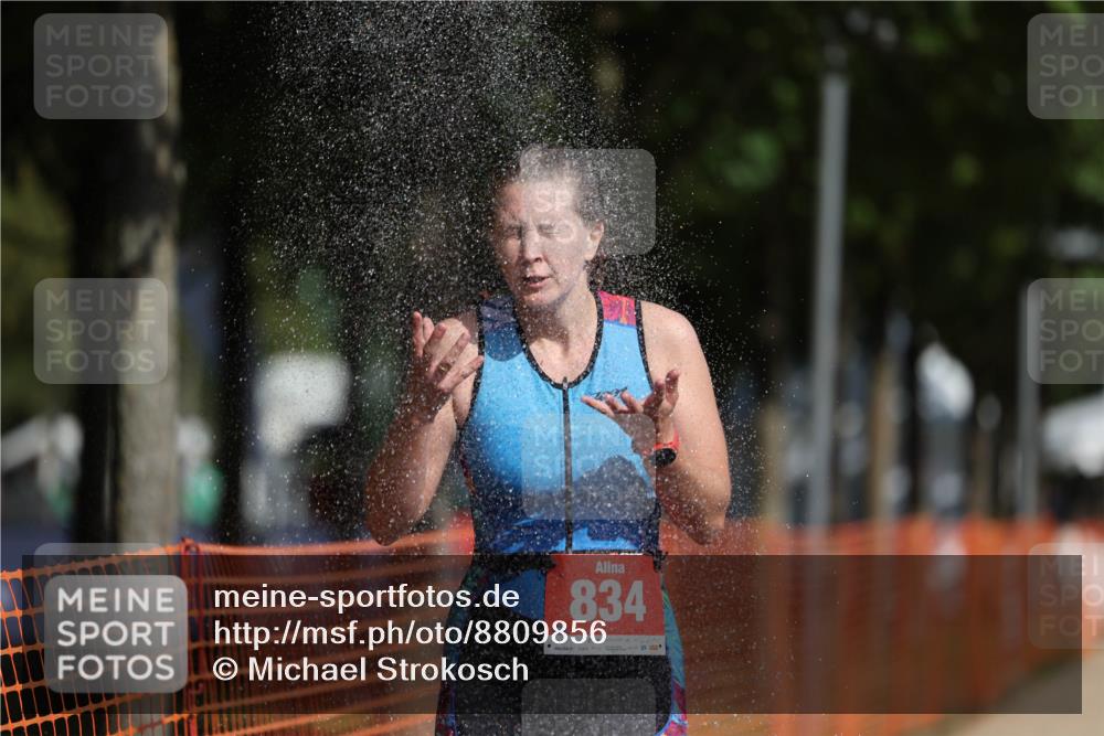 07.09.2025 - 19. Norderstedt Triathlon Michael Strokosch http://msf.ph/oto/8809856 07.09.2025 11:38:07 Laufen 770, 834, 1181 meine-sportfotos.de