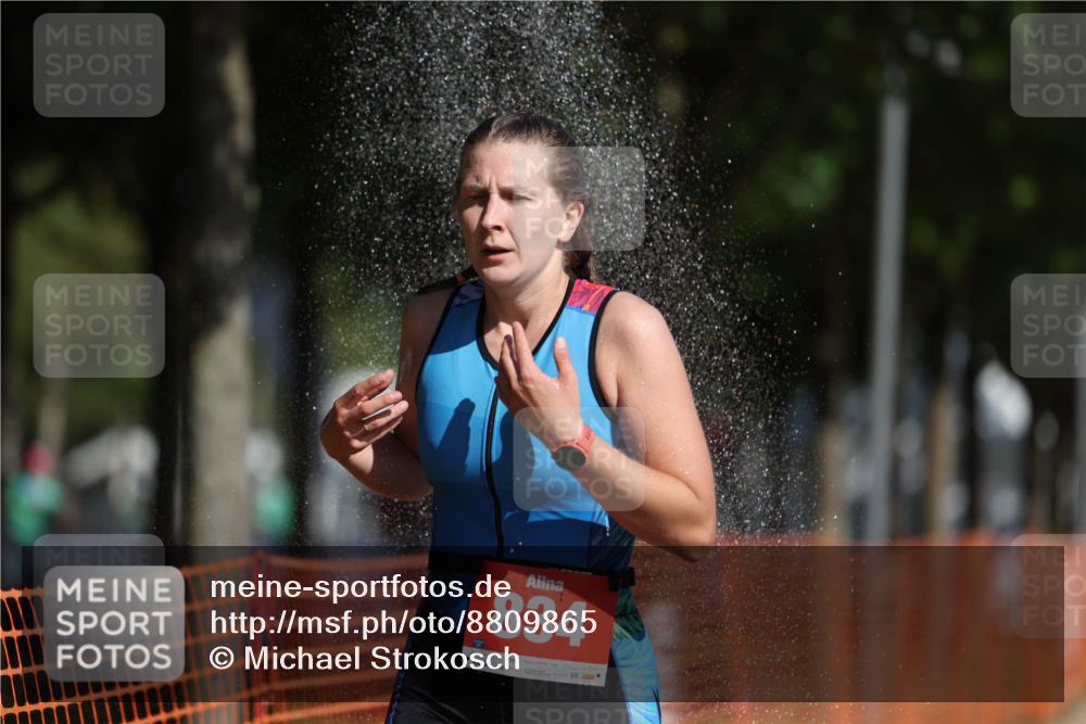 07.09.2025 - 19. Norderstedt Triathlon Michael Strokosch http://msf.ph/oto/8809865 07.09.2025 11:38:08 Laufen 770, 834, 1181 meine-sportfotos.de