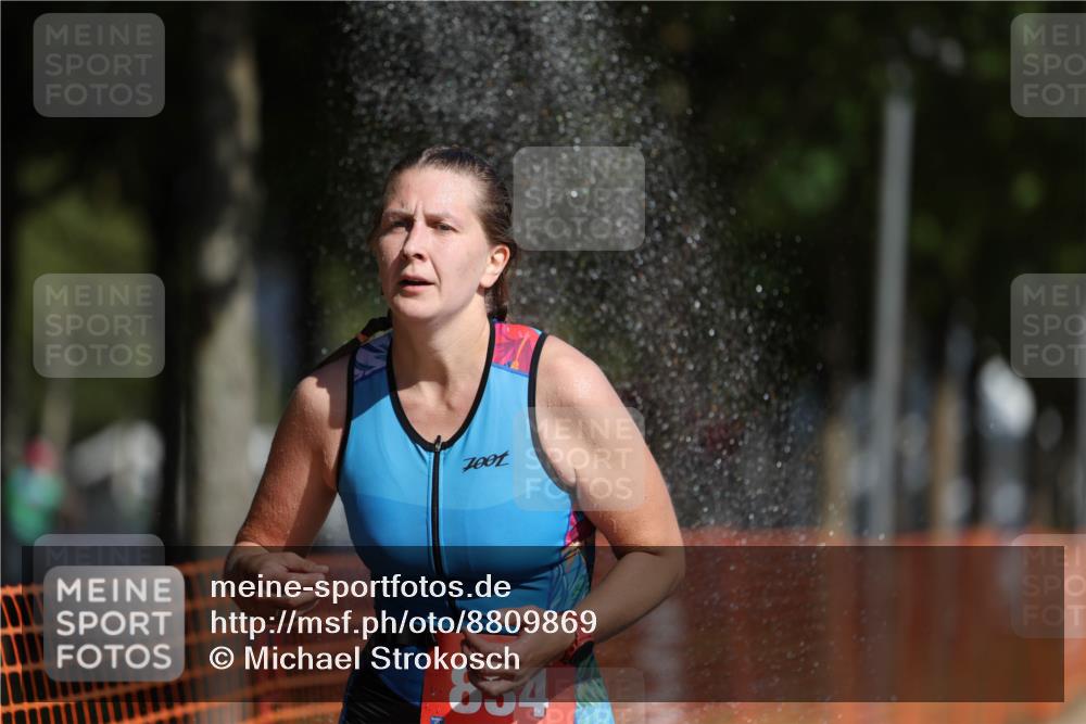 07.09.2025 - 19. Norderstedt Triathlon Michael Strokosch http://msf.ph/oto/8809869 07.09.2025 11:38:08 Laufen 770, 834, 1181 meine-sportfotos.de