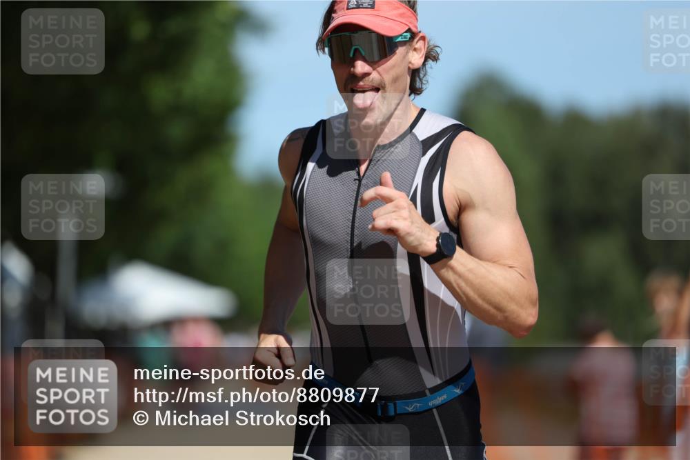 07.09.2025 - 19. Norderstedt Triathlon Michael Strokosch http://msf.ph/oto/8809877 07.09.2025 12:47:26 Laufen 151, 227 meine-sportfotos.de