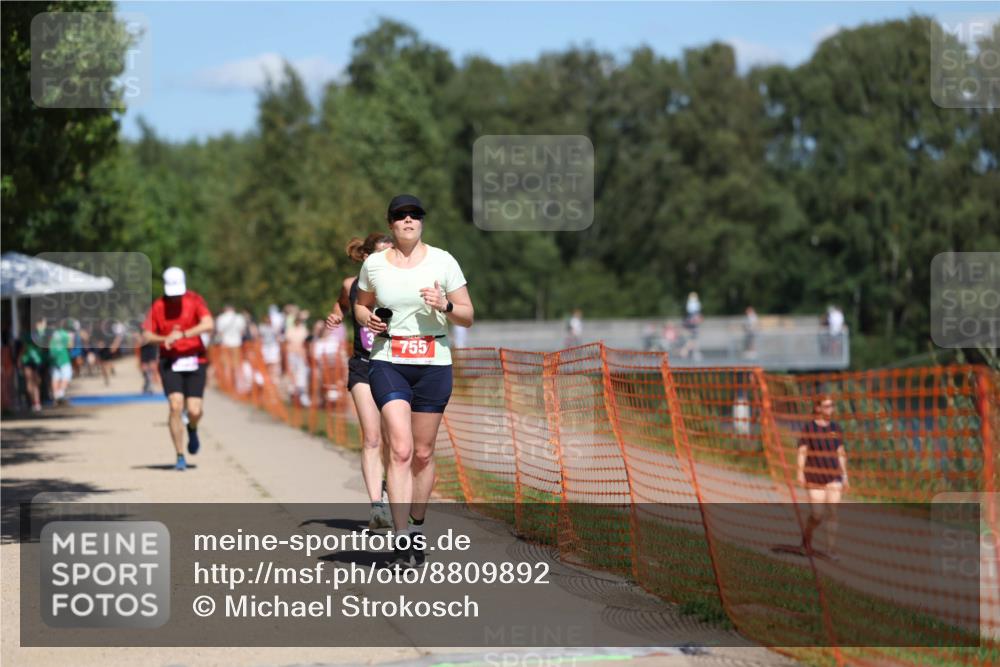 07.09.2025 - 19. Norderstedt Triathlon Michael Strokosch http://msf.ph/oto/8809892 07.09.2025 13:25:08 Laufen 342, 360, 755, 1230 meine-sportfotos.de