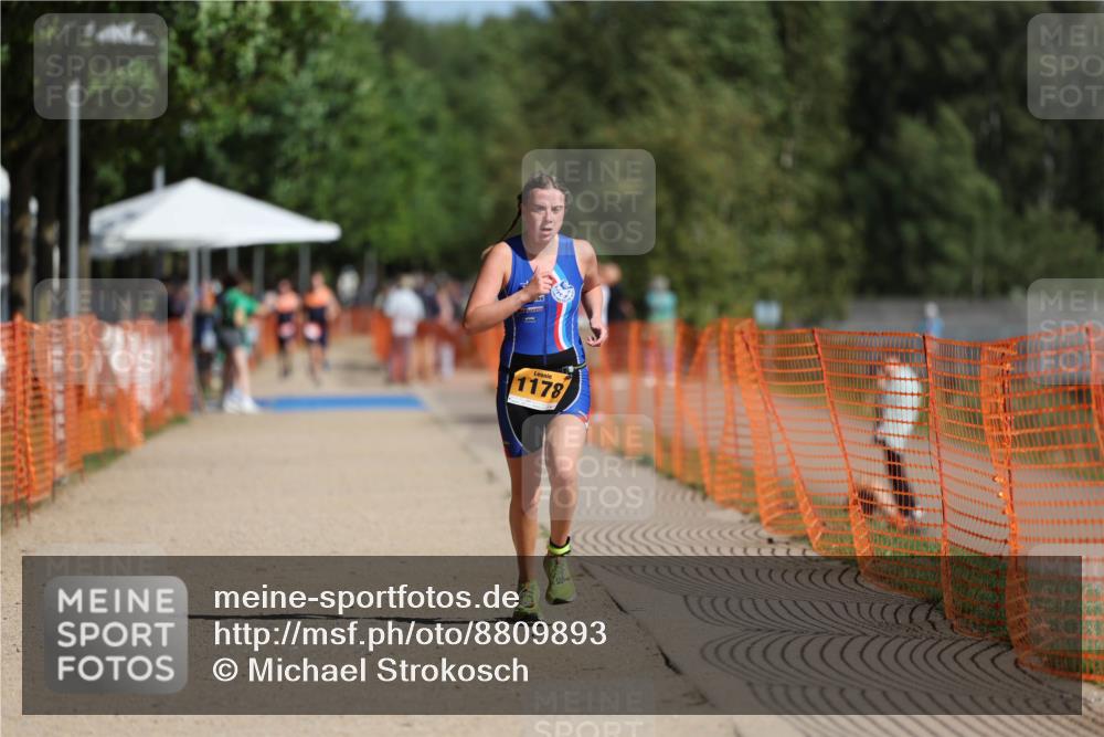 07.09.2025 - 19. Norderstedt Triathlon Michael Strokosch http://msf.ph/oto/8809893 07.09.2025 11:38:26 Laufen 1178 meine-sportfotos.de