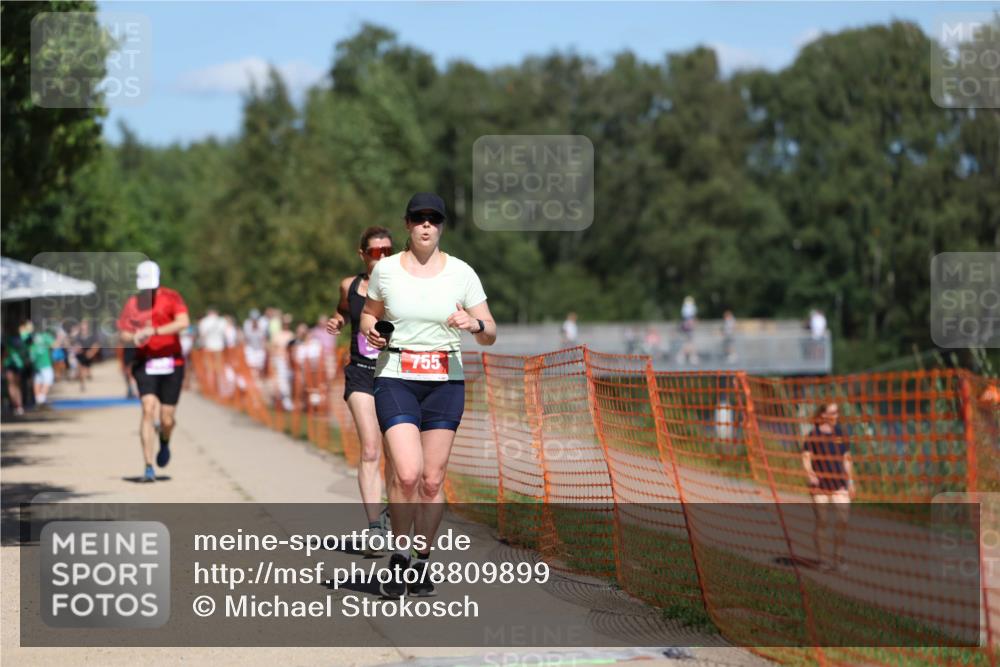 07.09.2025 - 19. Norderstedt Triathlon Michael Strokosch http://msf.ph/oto/8809899 07.09.2025 13:25:09 Laufen 342, 360, 755, 1230 meine-sportfotos.de