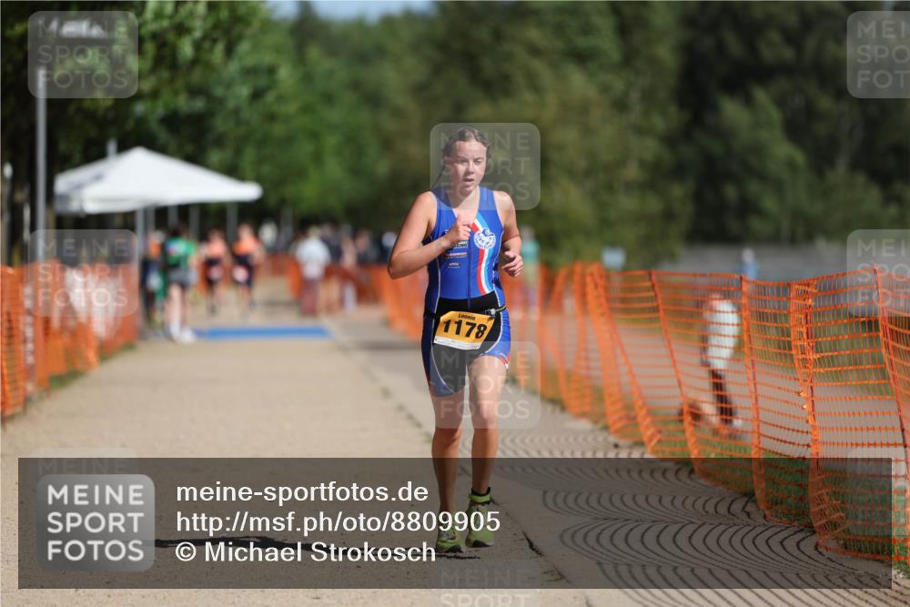 07.09.2025 - 19. Norderstedt Triathlon Michael Strokosch http://msf.ph/oto/8809905 07.09.2025 11:38:27 Laufen 1178 meine-sportfotos.de