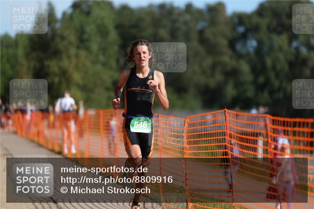07.09.2025 - 19. Norderstedt Triathlon Michael Strokosch http://msf.ph/oto/8809916 07.09.2025 10:38:52 Laufen 646, 1139 meine-sportfotos.de