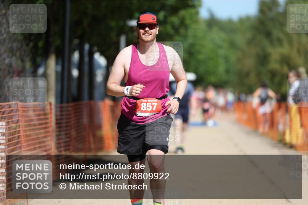 07.09.2025 - 19. Norderstedt Triathlon Michael Strokosch http://msf.ph/oto/8809922 07.09.2025 12:47:42 Laufen 857 meine-sportfotos.de