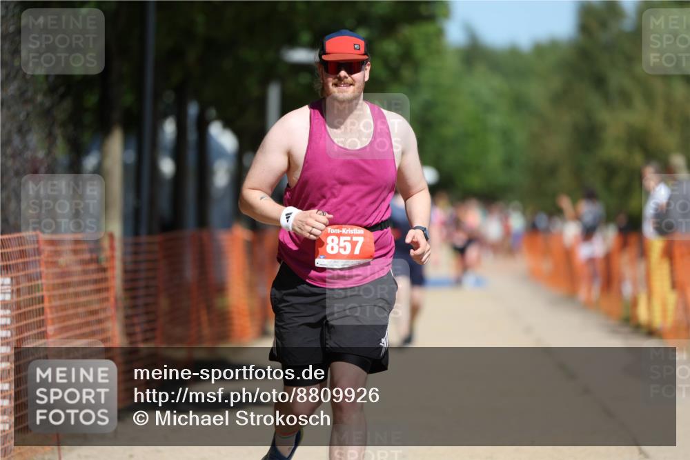 07.09.2025 - 19. Norderstedt Triathlon Michael Strokosch http://msf.ph/oto/8809926 07.09.2025 12:47:42 Laufen 857 meine-sportfotos.de