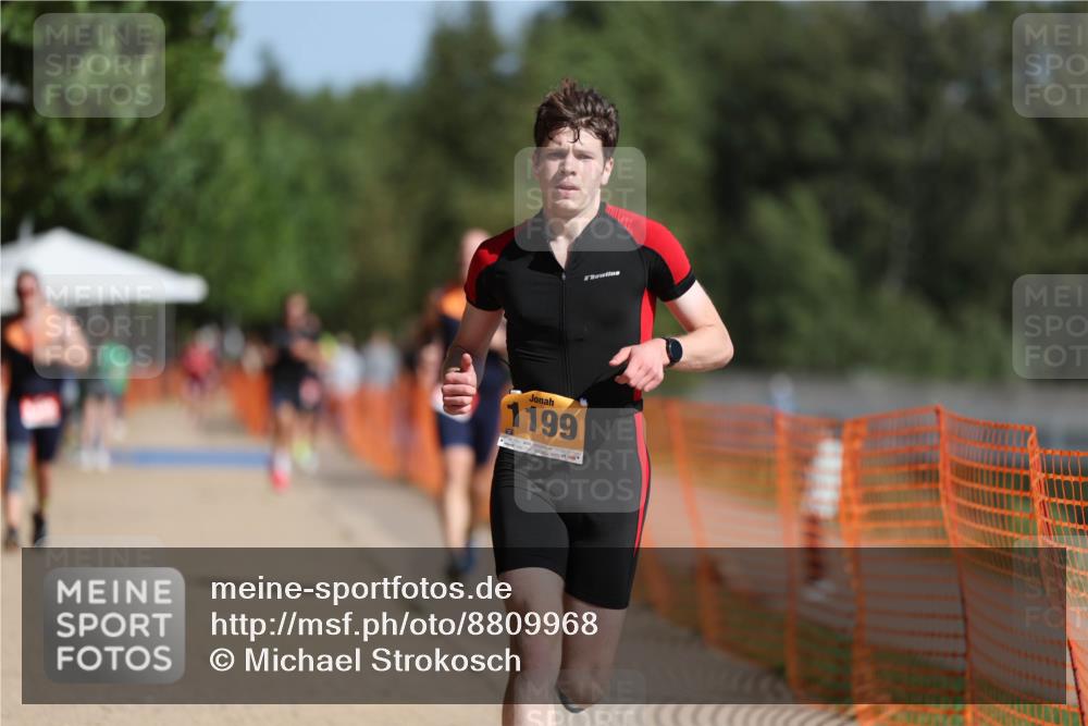 07.09.2025 - 19. Norderstedt Triathlon Michael Strokosch http://msf.ph/oto/8809968 07.09.2025 11:38:46 Laufen 833, 1199, 1340 meine-sportfotos.de