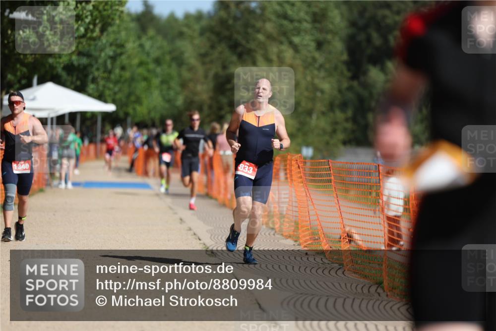 07.09.2025 - 19. Norderstedt Triathlon Michael Strokosch http://msf.ph/oto/8809984 07.09.2025 11:38:47 Laufen 833, 1199, 1340 meine-sportfotos.de