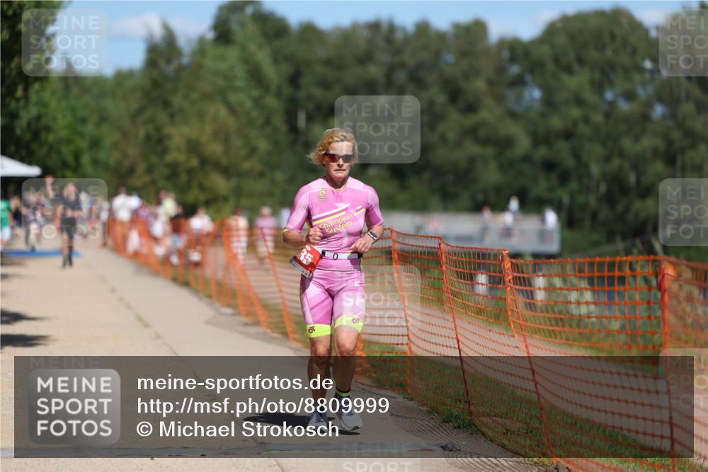 07.09.2025 - 19. Norderstedt Triathlon Michael Strokosch http://msf.ph/oto/8809999 07.09.2025 13:25:19 Laufen 235, 360 meine-sportfotos.de